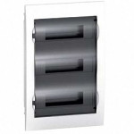 Щит Schneider Electric Easy9 вбудований 36 модулів димч. двері IP40