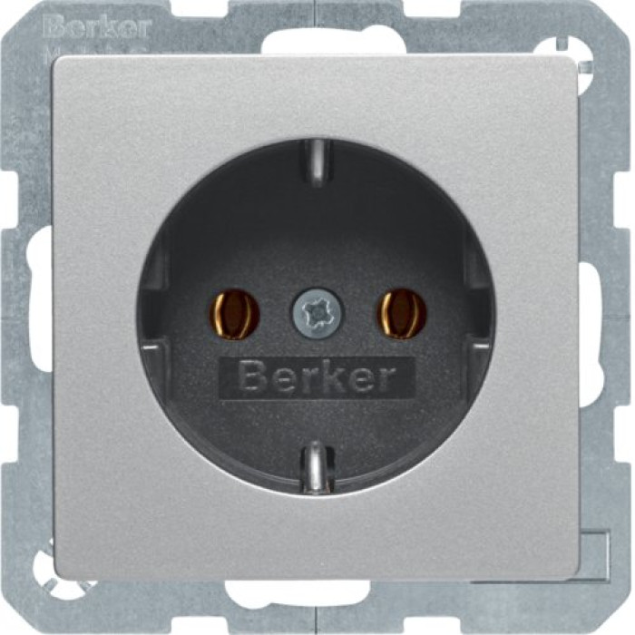 Розетка Berker з з/к 16А/250В алюміній Q.х