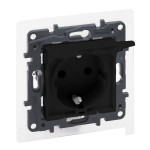 Розетка Legrand Niloe Step силова з кришкою с заземл. IP44 16А 250 В чорний