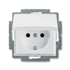 Розетка ABB Basic 55 2CKA002013A5278 20 EUCKS-94-507 із заземленням та зі шторками (білий)