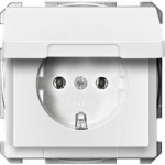 Розетка Merten SCHUKO с крышкой IP44 полярно-белый